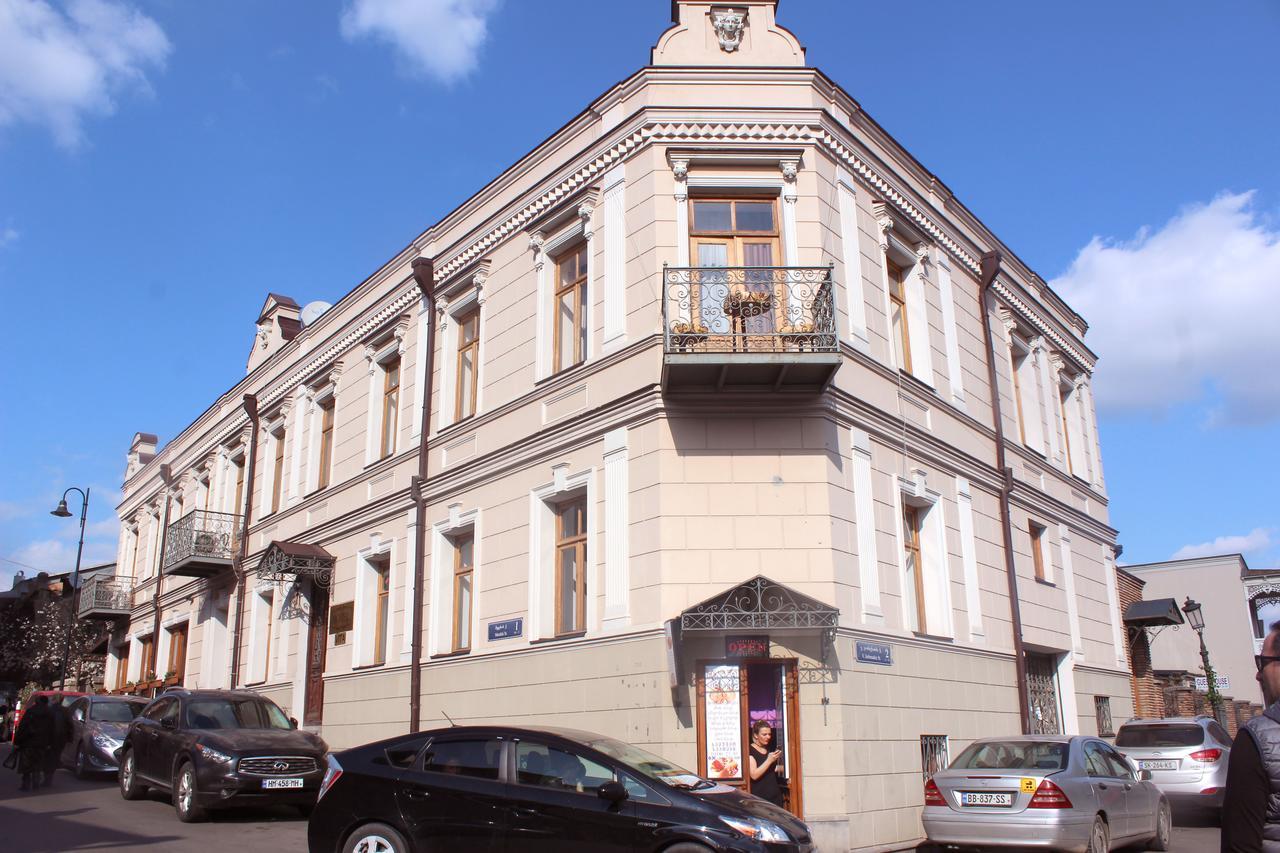 Hotel Vita Tbilisi Esterno foto