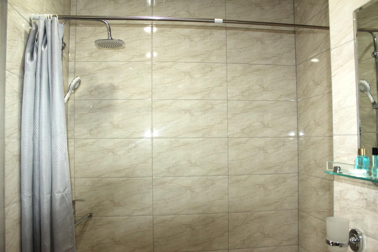 Hotel Vita Tbilisi Esterno foto
