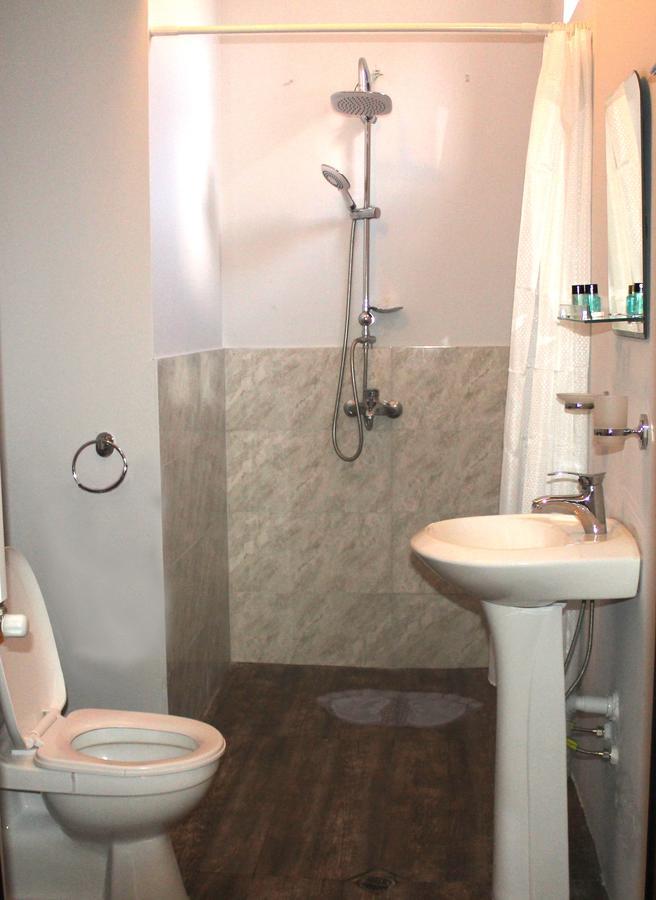 Hotel Vita Tbilisi Esterno foto