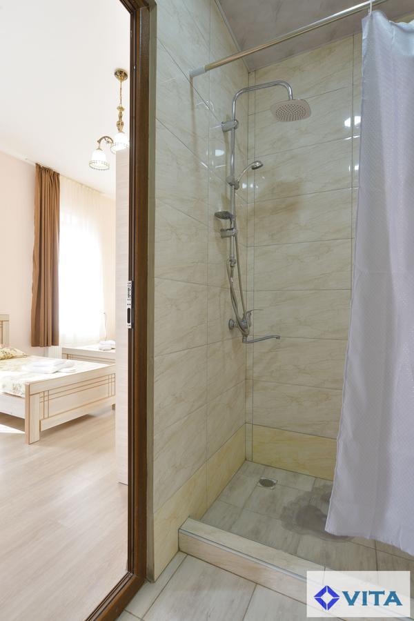 Hotel Vita Tbilisi Esterno foto