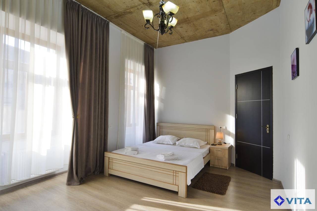 Hotel Vita Tbilisi Esterno foto