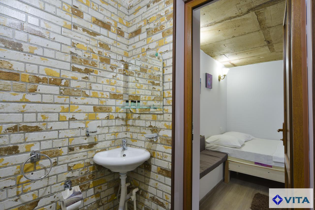 Hotel Vita Tbilisi Esterno foto